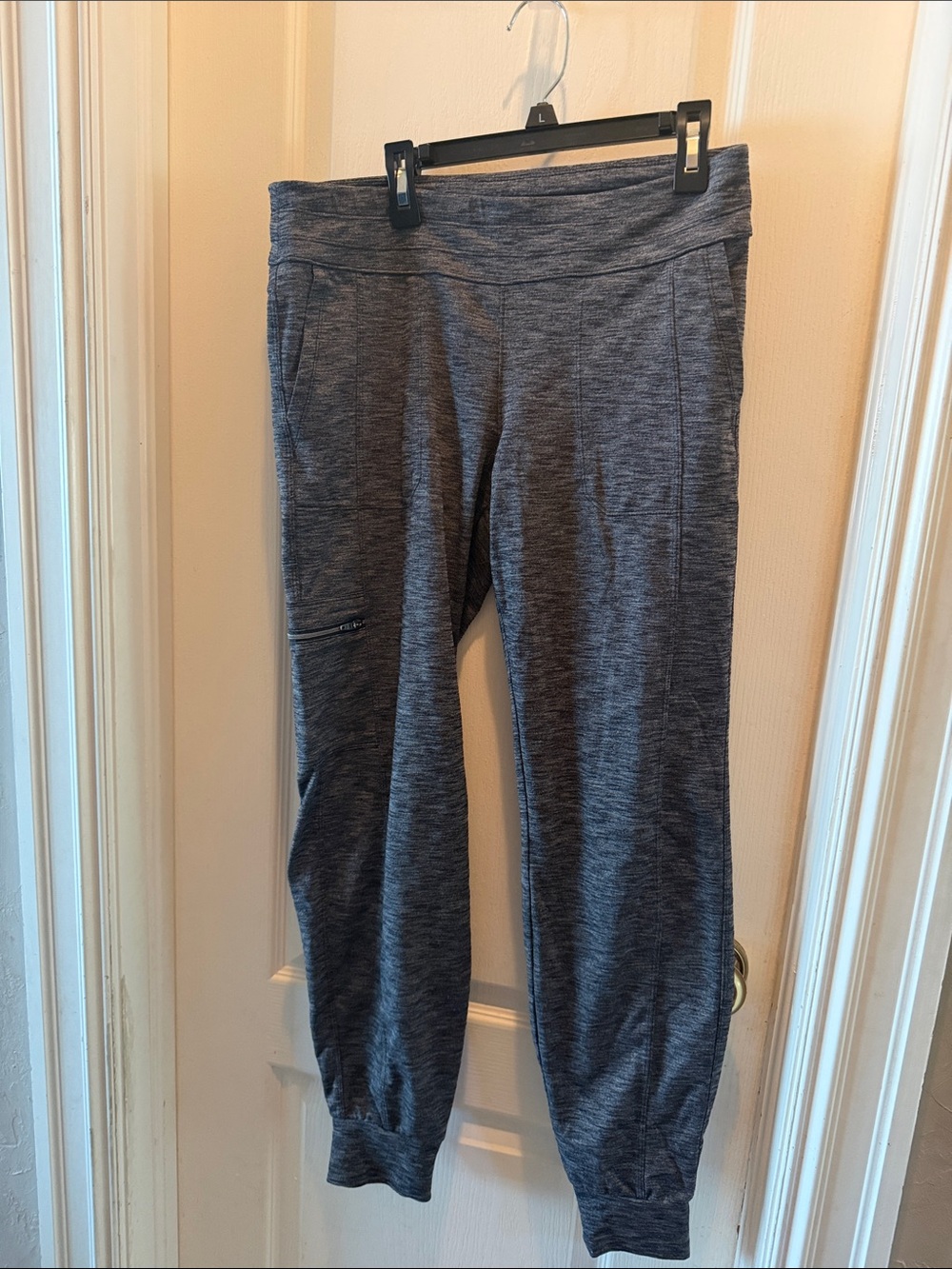 Athleta Heathered Charcoal Gray Jogger Pants